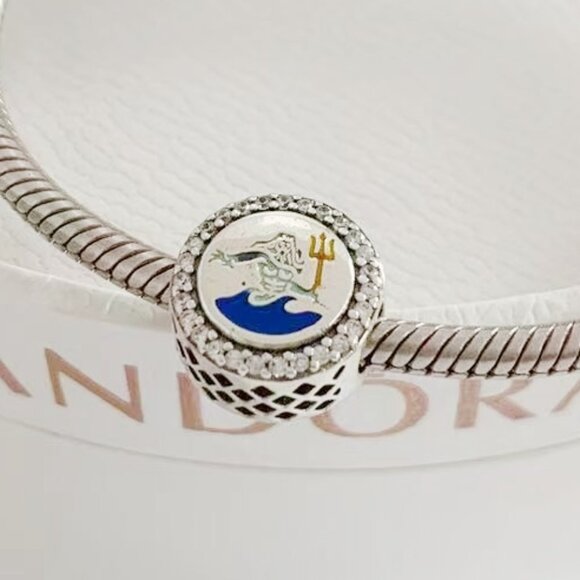 Pandora Virginia Beach Exclusive Charm Travel Bead Pendant S925 Silver with box - Picture 1 of 3